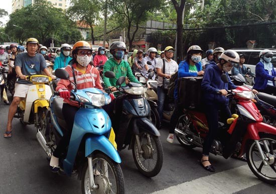 HCMC collects road maintenance fee on motorbikes in September(Photo: SGGP)